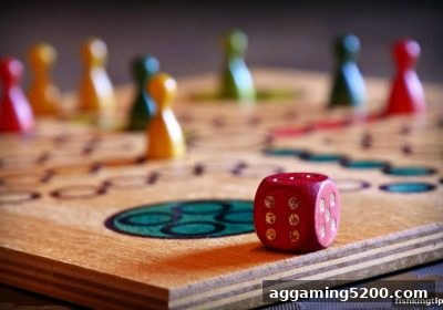 棋牌博弈进阶：从JJ斗地主、德州扑克到捕鱼王游戏的策略与平台选择